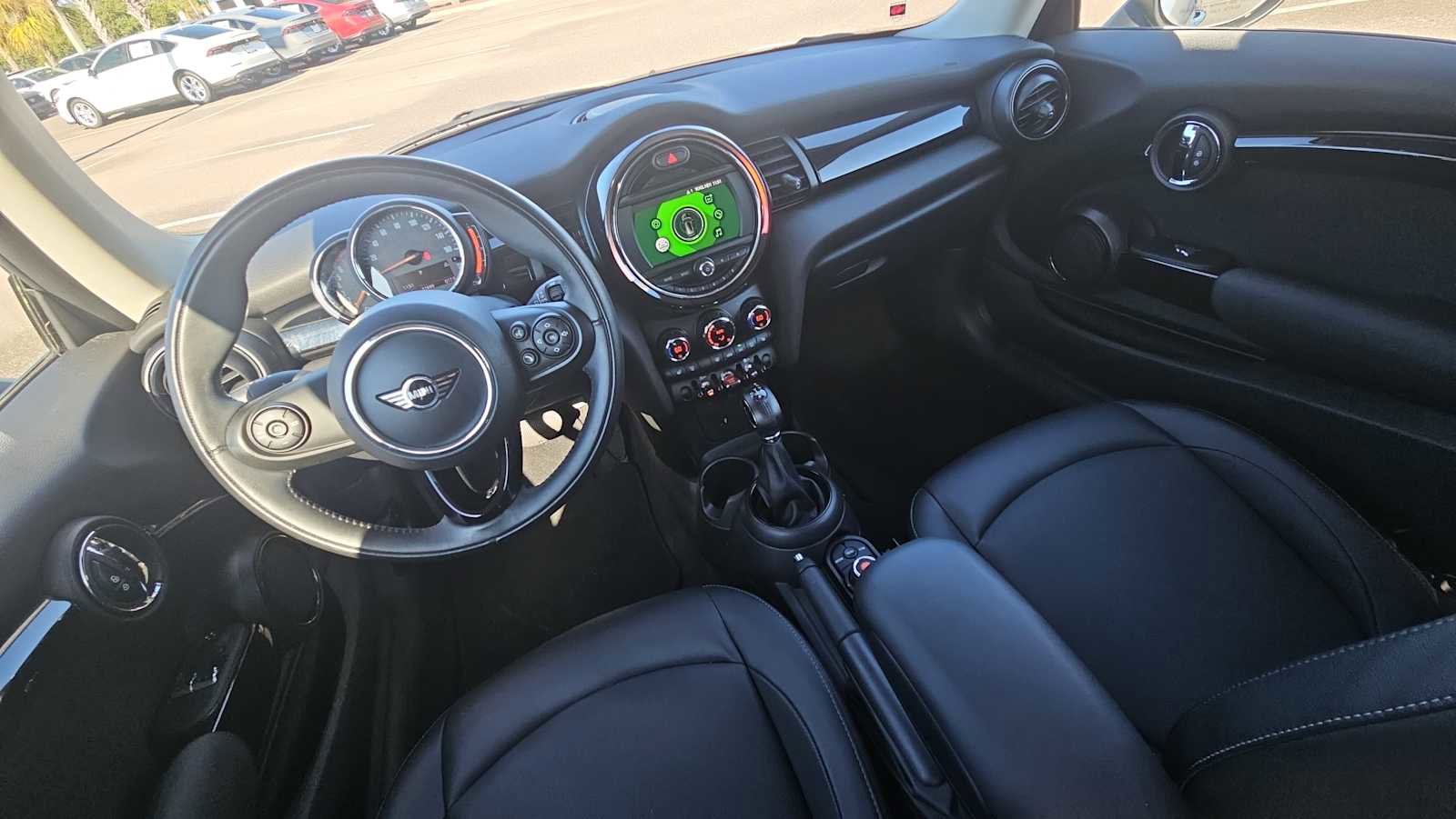 Used 2019 MINI Cooper 2-Door Hardtop image 23