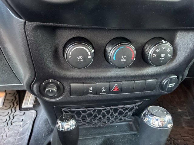 Used 2017 Jeep Wrangler Unlimited Sport w/ Quick Order Package 24S AWD/4WD image 25