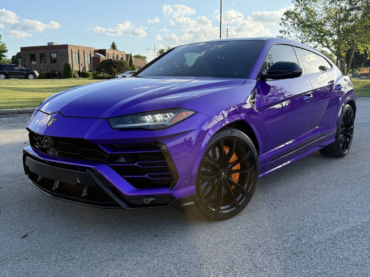 Used 2022 Lamborghini Urus image 2