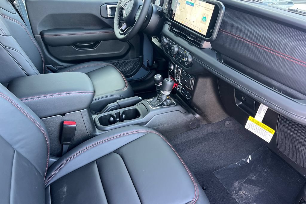 New 2026 Jeep Wrangler Unlimited Rubicon AWD/4WD image 16