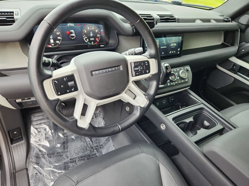 Used 2022 Land Rover Defender 90 X-Dynamic S AWD/4WD image 14