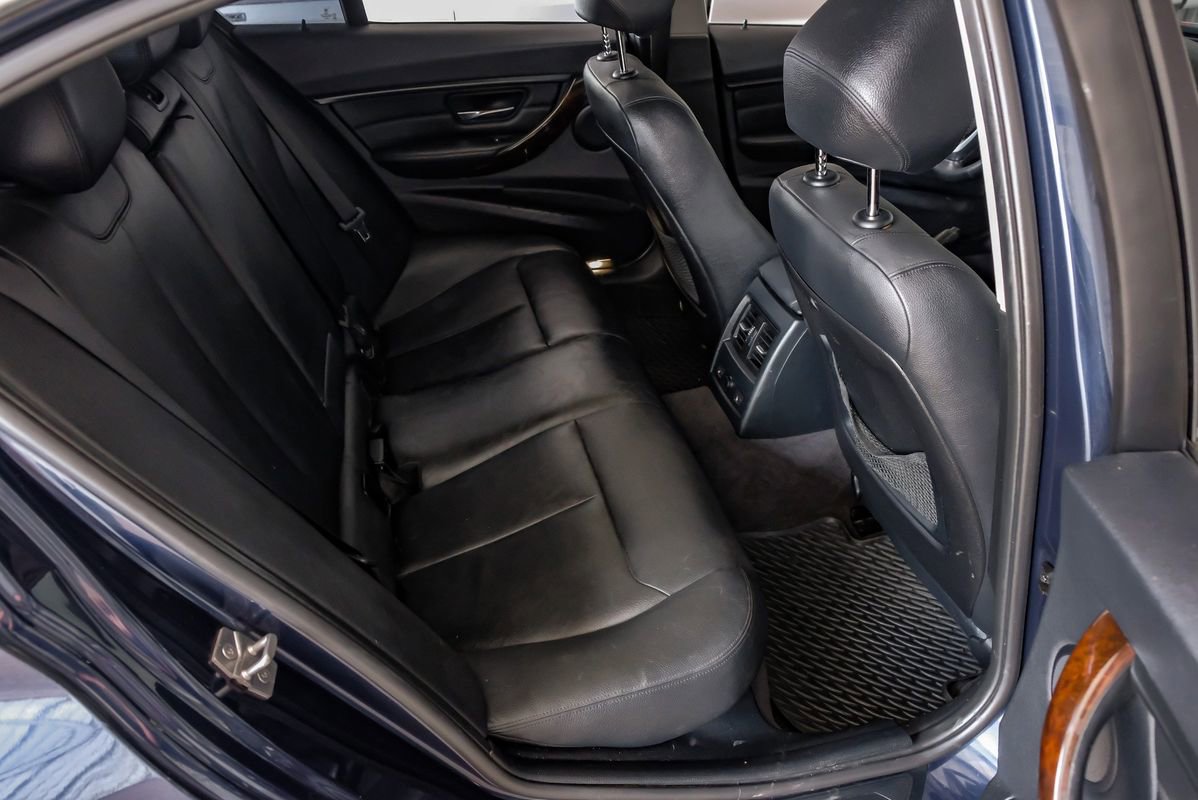 Used 2015 BMW 328i xDrive Sedan image 32