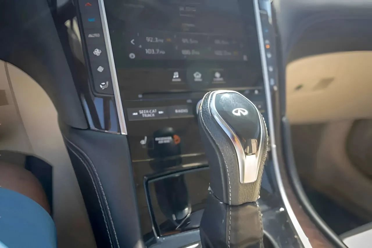 Used 2019 INFINITI Q50 Luxe w/ Essential Package (3.0T Luxe) image 22