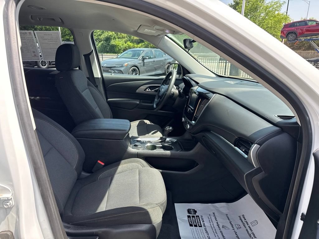 Used 2018 Chevrolet Traverse LS FWD image 31
