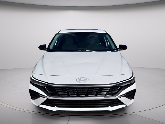 New 2026 Hyundai Elantra SEL Sport FWD image 3
