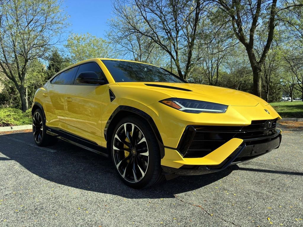 Used 2024 Lamborghini Urus S