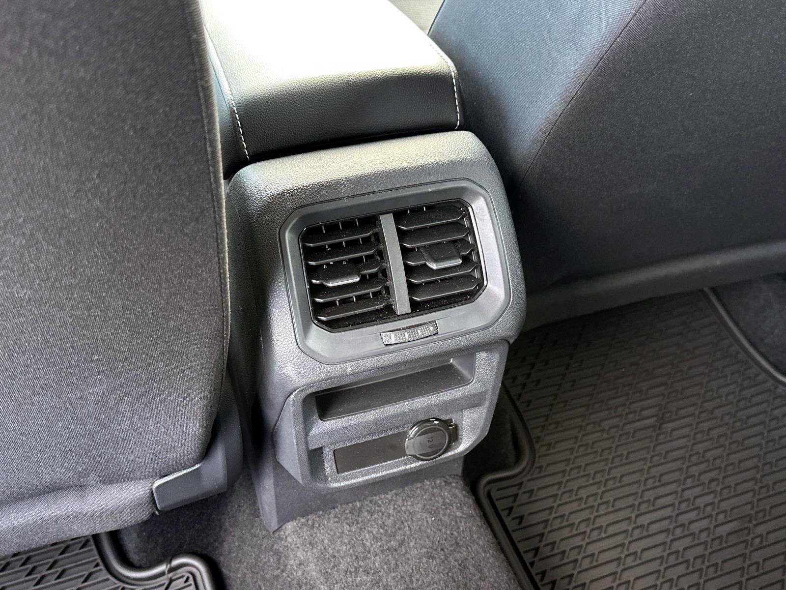 Certified 2024 Volkswagen Tiguan S image 14