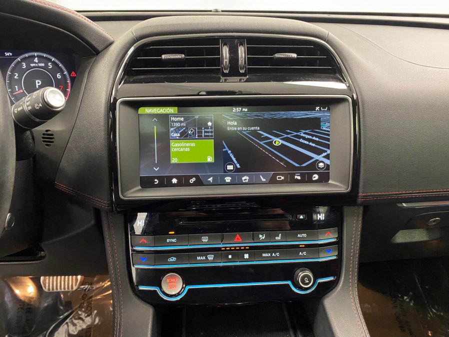 Used 2020 Jaguar F-PACE S image 26