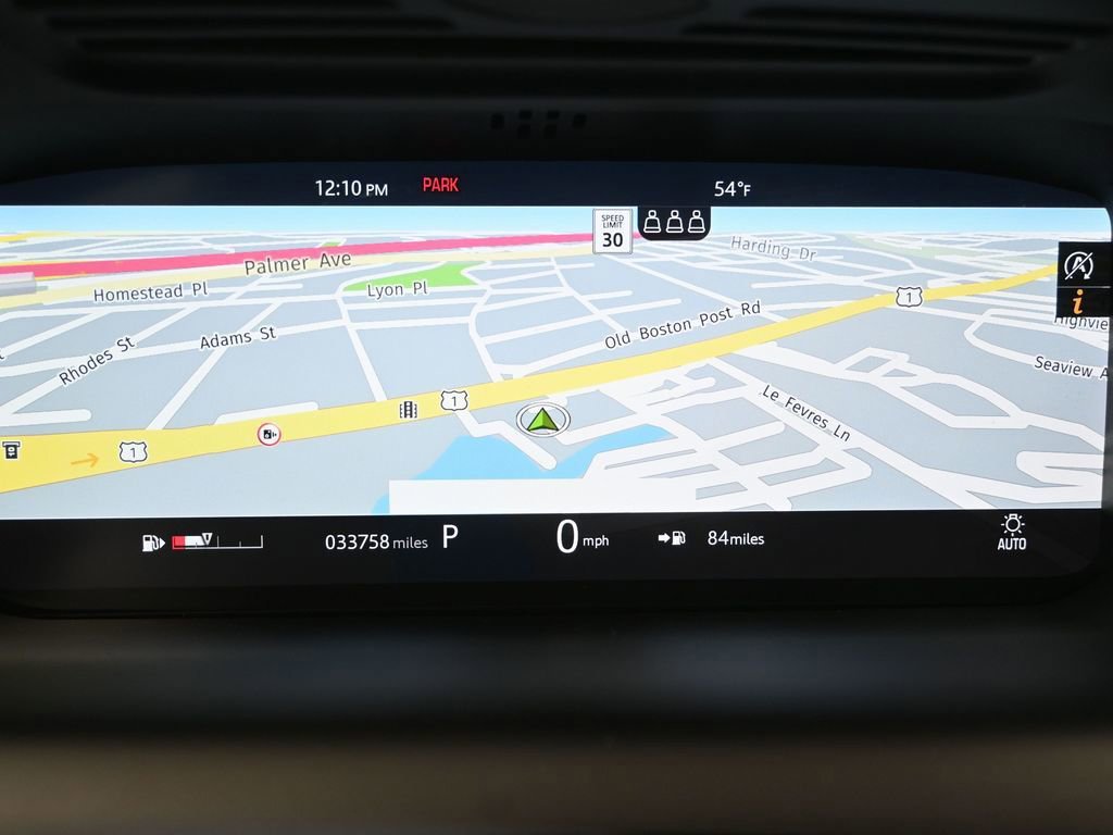 Used 2020 Land Rover Discovery Sport SE R-Dynamic image 14