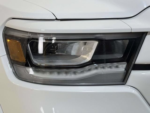 Used 2020 RAM 1500 Laramie w/ Sport Appearance Package AWD/4WD image 15