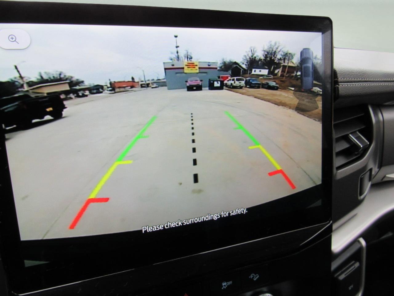 Used 2023 Ford Expedition XLT image 22