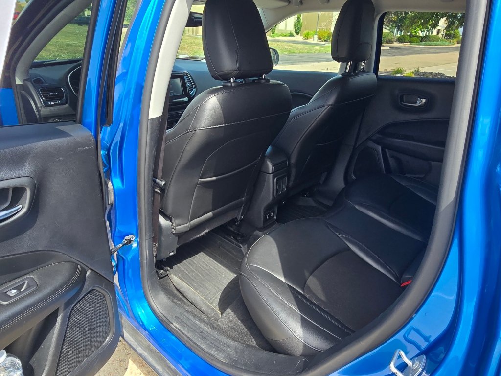 Used 2019 Jeep Compass Latitude AWD/4WD image 16