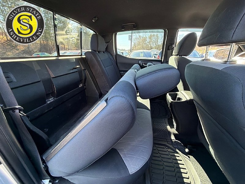 Used 2021 Toyota Tacoma TRD Off-Road image 15