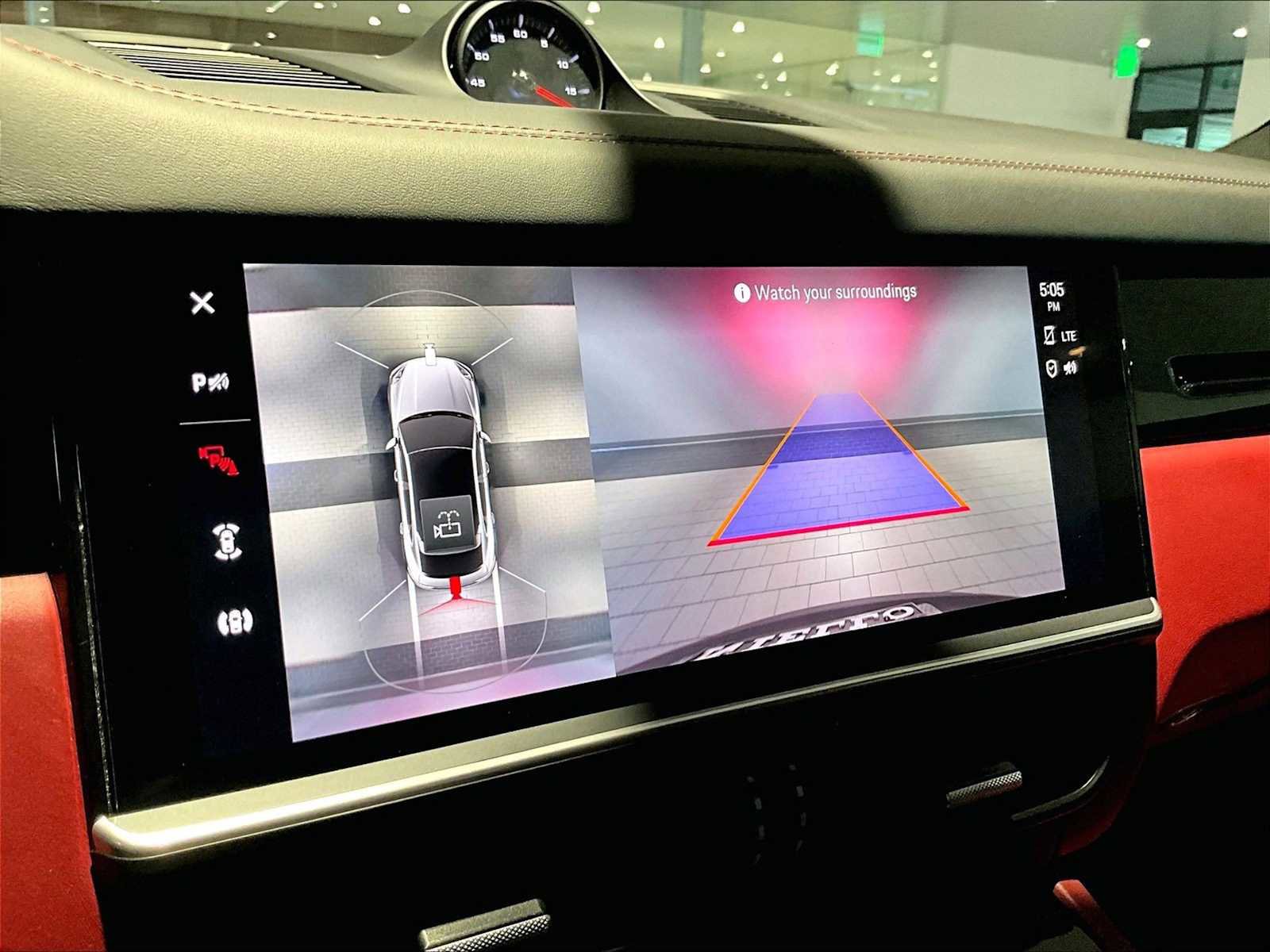 Used 2022 Porsche Cayenne S image 28