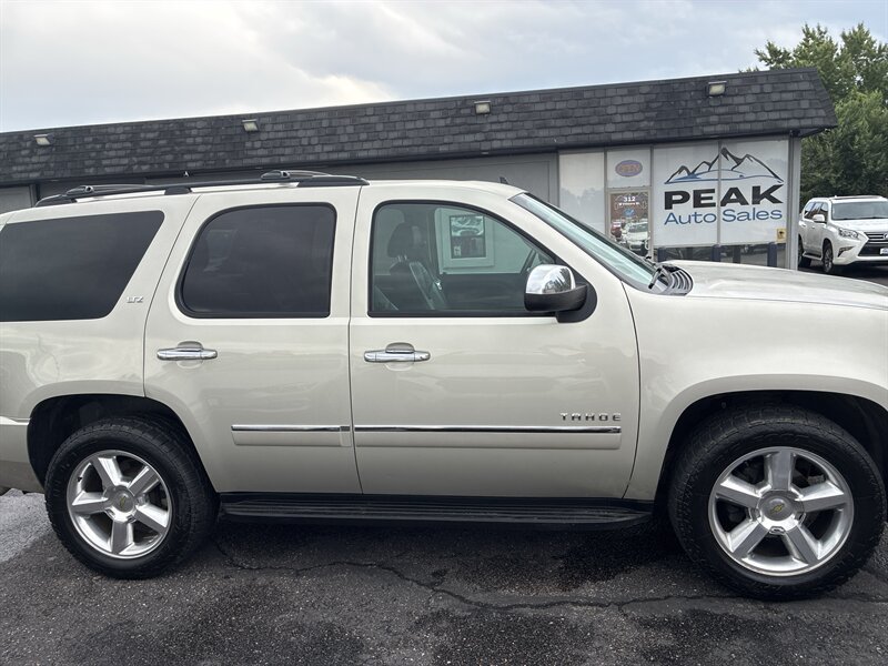 Used 2014 Chevrolet Tahoe LTZ AWD/4WD image 8