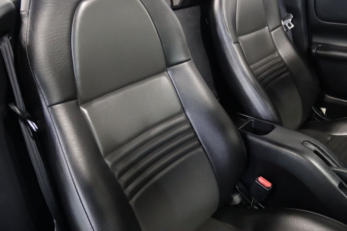 Used 2004 Toyota MR2 RWD image 64