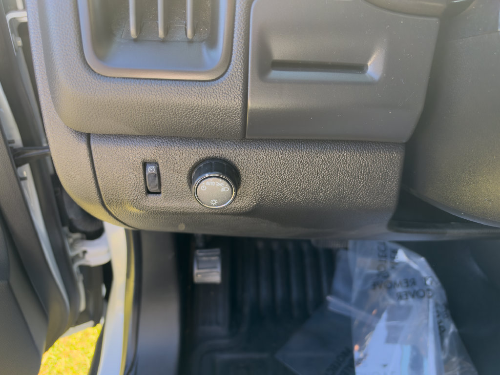 Used 2022 Chevrolet Colorado LT w/ Fleet Safety Package RWD image 18