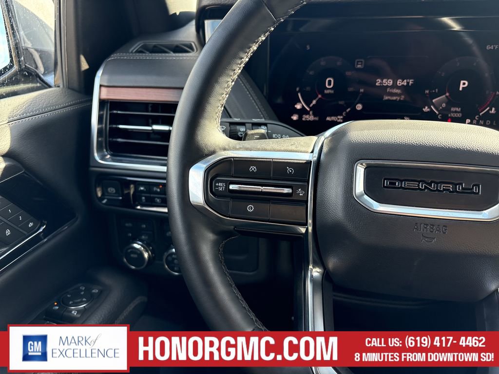 Used 2025 GMC Yukon Denali image 32