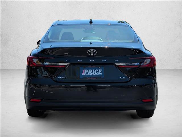 Used 2025 Toyota Camry LE image 6