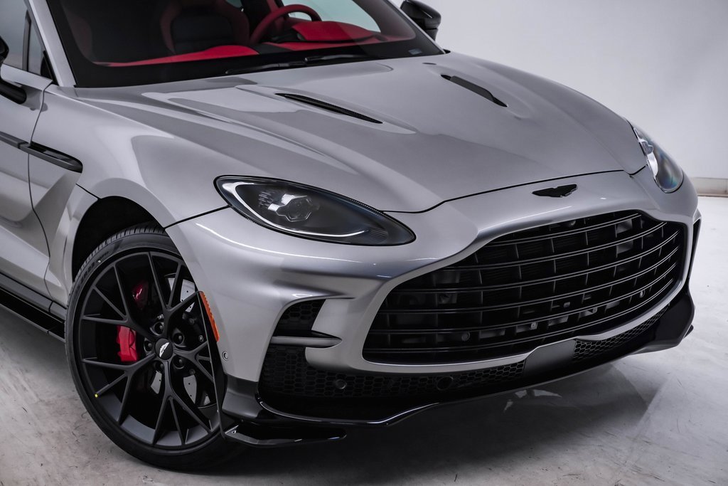 New 2025 Aston Martin DBX 707 image 4