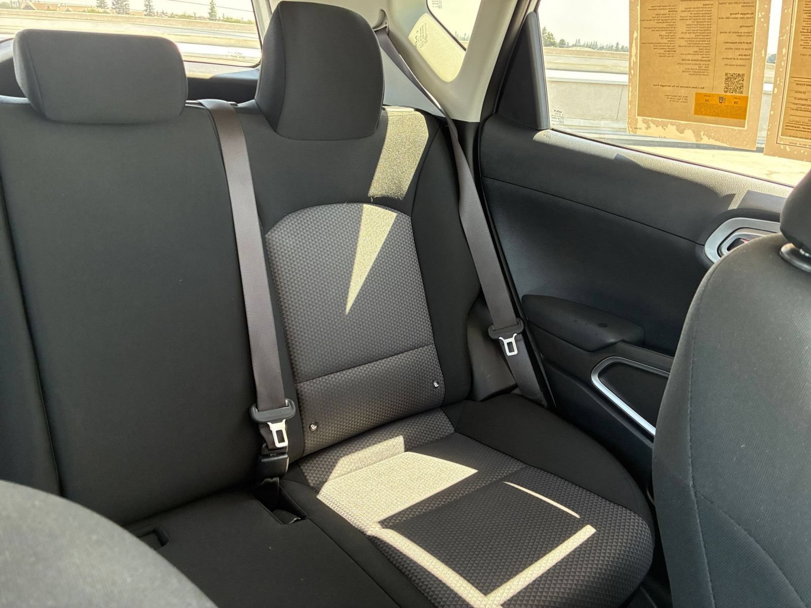 Used 2025 Kia Soul LX w/ LX Technology Package FWD image 34