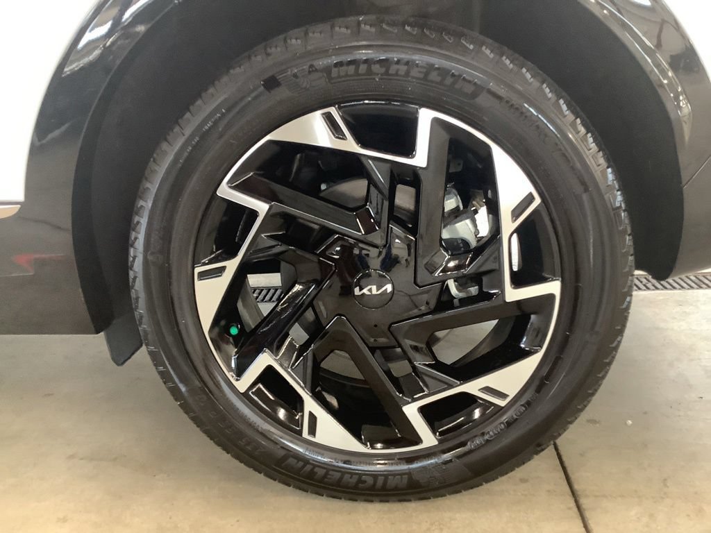 Certified 2024 Kia Sportage SX AWD/4WD image 29
