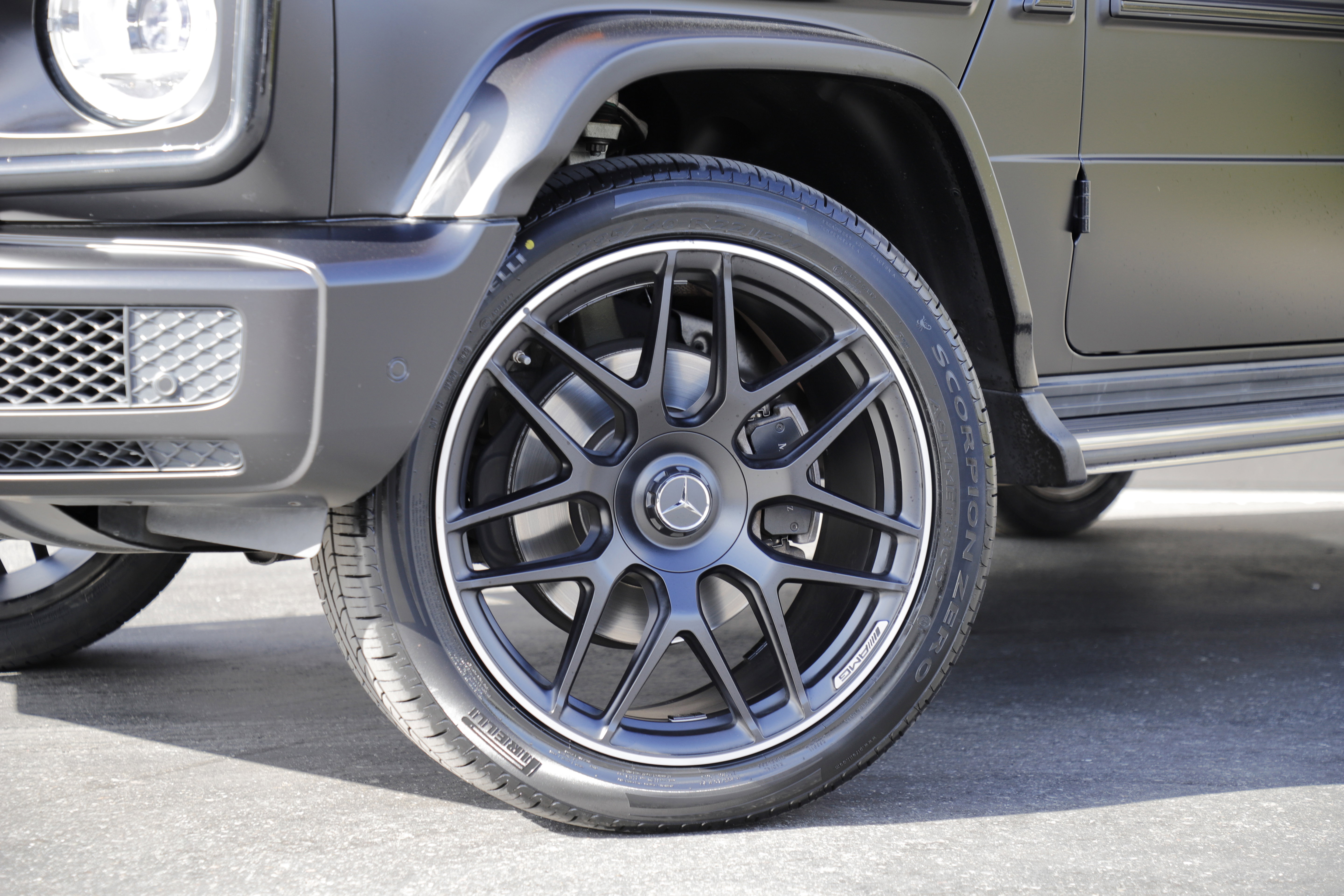 Used 2021 Mercedes-Benz G 550 image 2