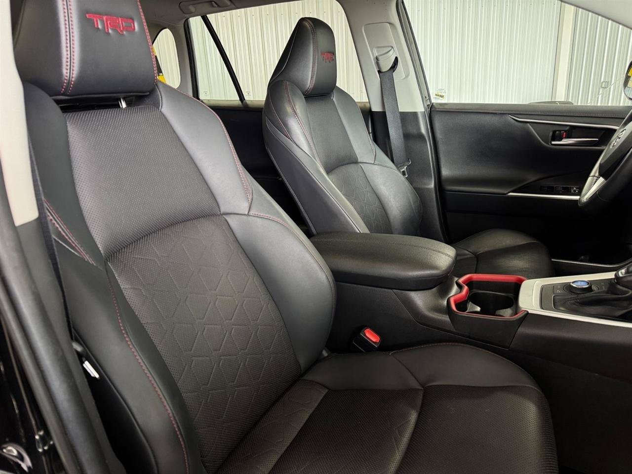 Used 2021 Toyota RAV4 TRD Off-Road w/ TRD Off-Road Weather Package AWD/4WD image 30