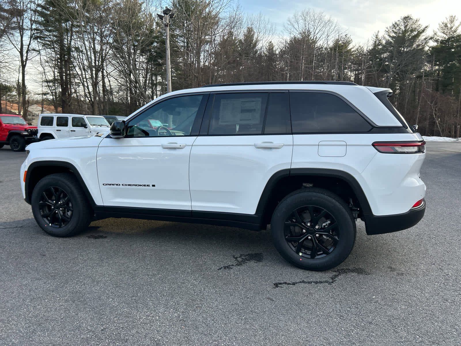 New 2026 Jeep Grand Cherokee Altitude AWD/4WD image 8