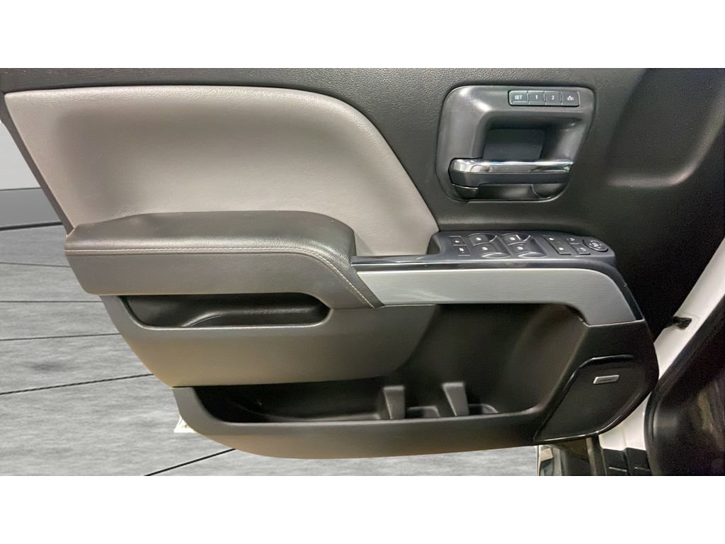 Used 2015 Chevrolet Silverado 2500 LTZ w/ Duramax Plus Package AWD/4WD image 9