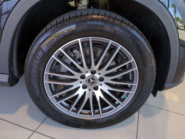 Certified 2024 Mercedes-Benz GLC 300 4MATIC image 11