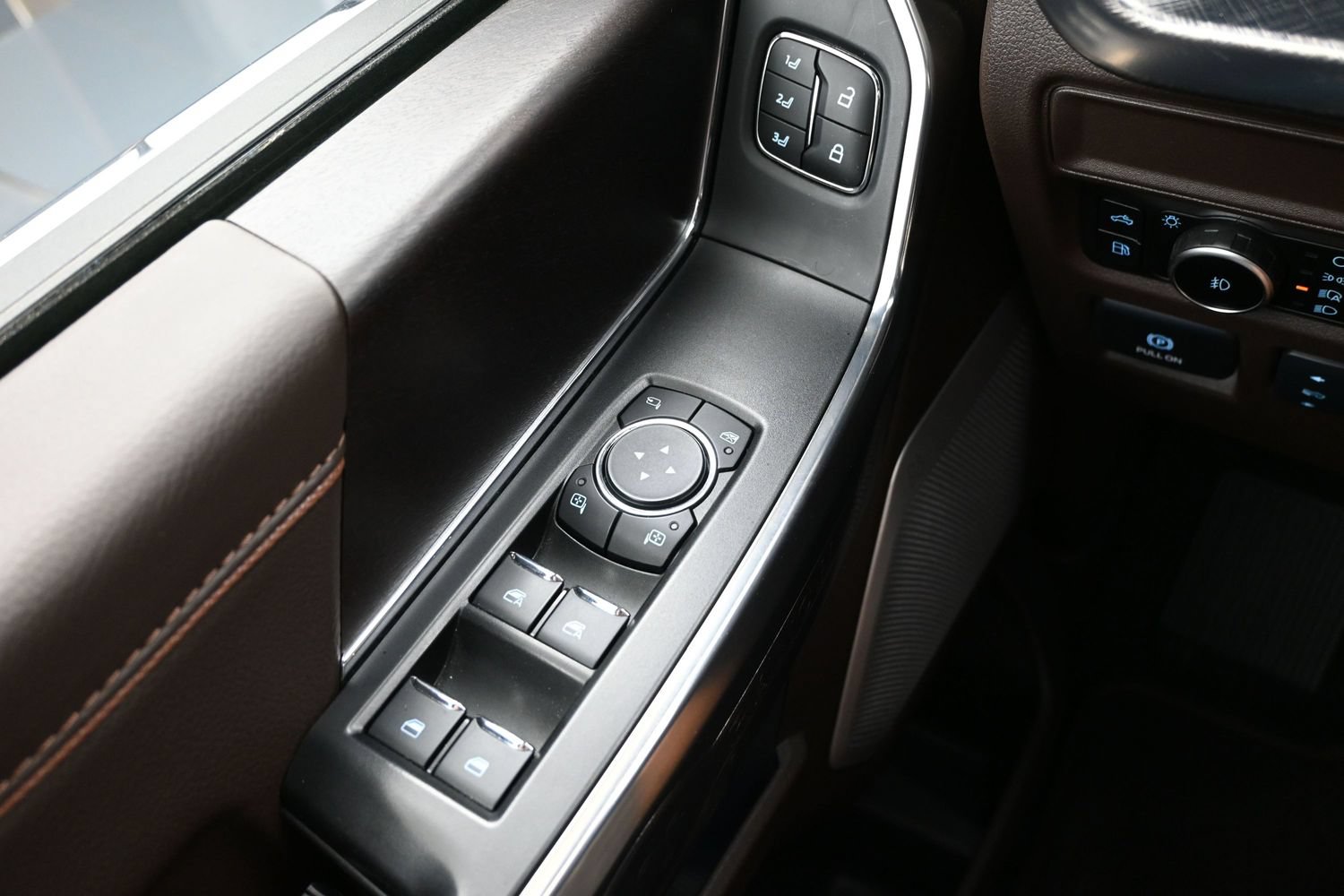 Used 2025 Ford F150 King Ranch AWD/4WD image 25