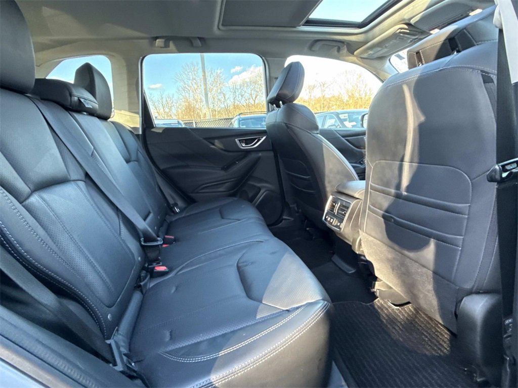 Used 2023 Subaru Forester Touring w/ Popular Package #2 image 11