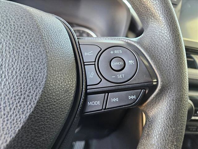 Used 2021 Toyota RAV4 LE image 22