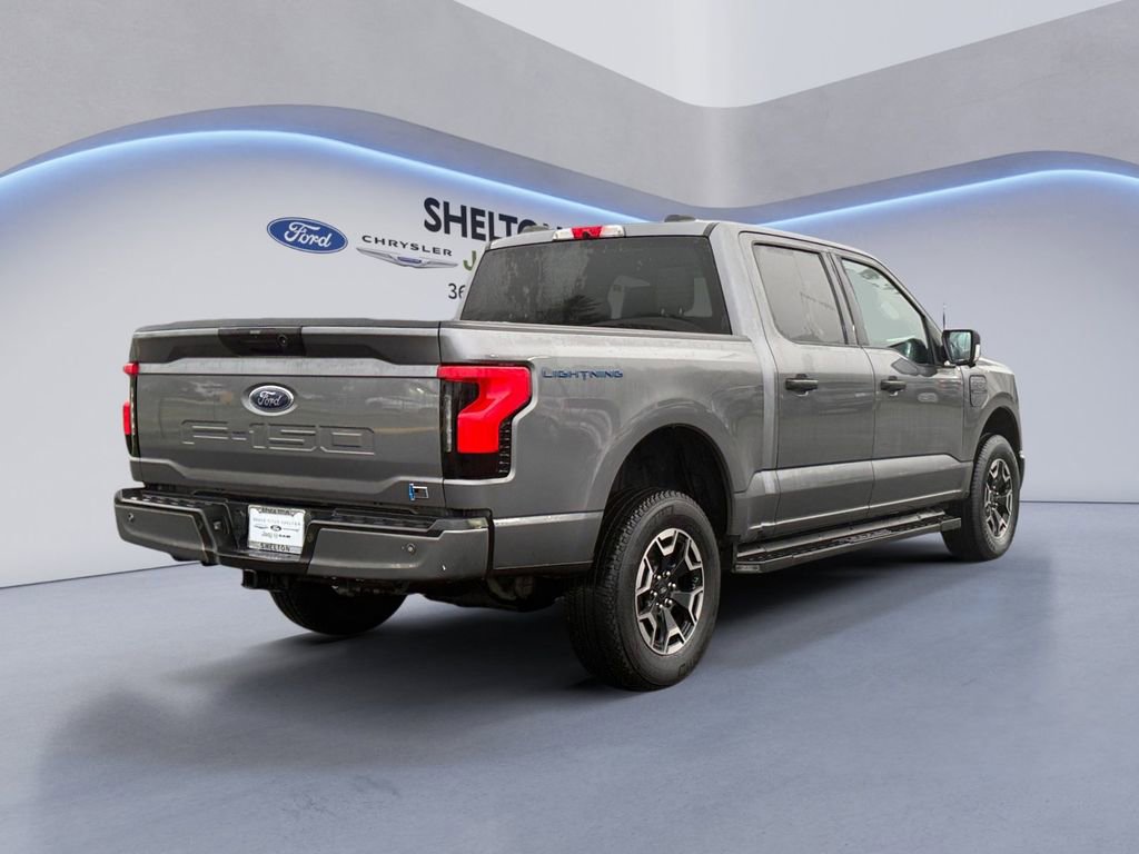 Used 2023 Ford F150 Lightning XLT image 5