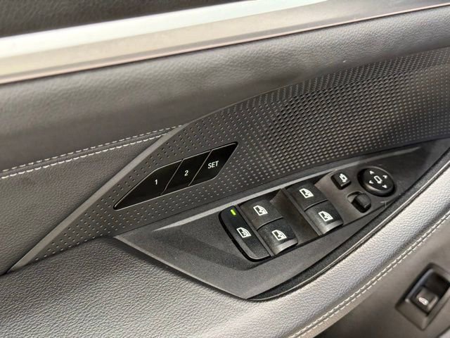 Used 2025 BMW i4 xDrive40i w/ Parking Assistance Package image 15