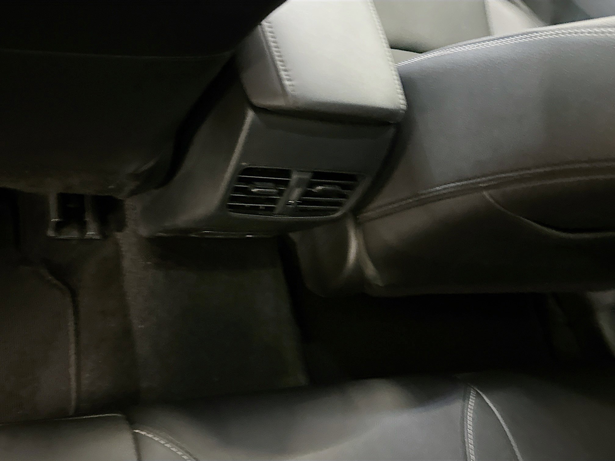 Used 2024 Toyota Corolla Cross XLE w/ Convenience Package image 29