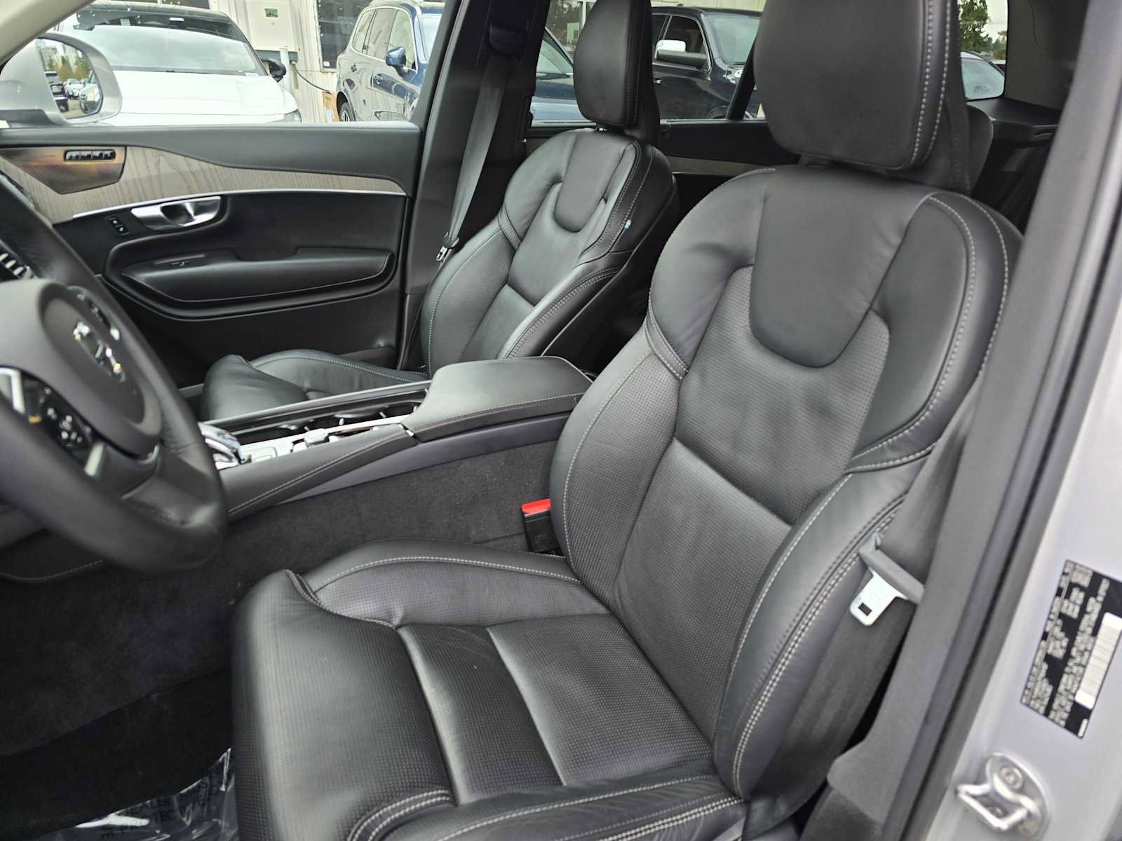 Certified 2023 Volvo XC90 T8 Ultimate w/ Protection Package Premier image 23