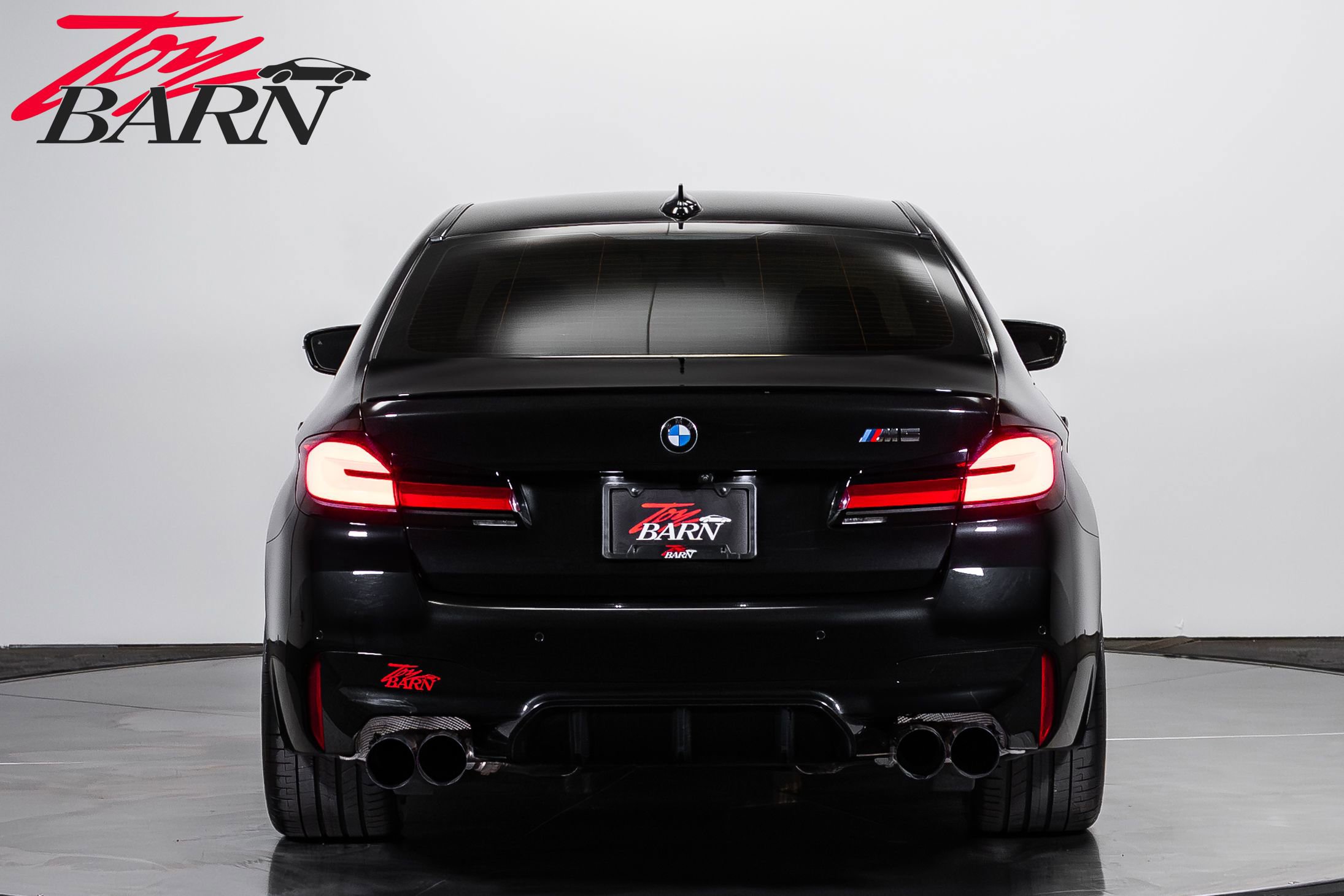 Used 2022 BMW M5 w/ Executive Package AWD/4WD image 4
