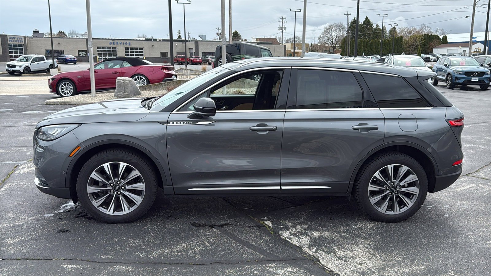 Used 2022 Lincoln Corsair Reserve w/ Equipment Group 201A AWD/4WD image 4
