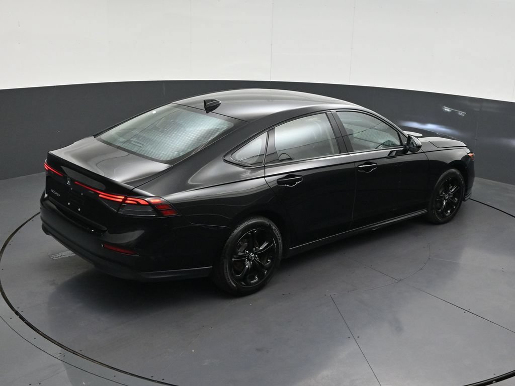 Used 2025 Honda Accord SE image 20