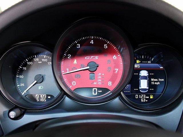 Certified 2022 Porsche Macan GTS image 2