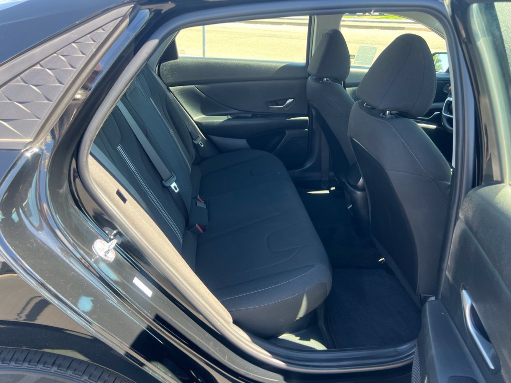 Used 2025 Hyundai Elantra Hybrid FWD image 31