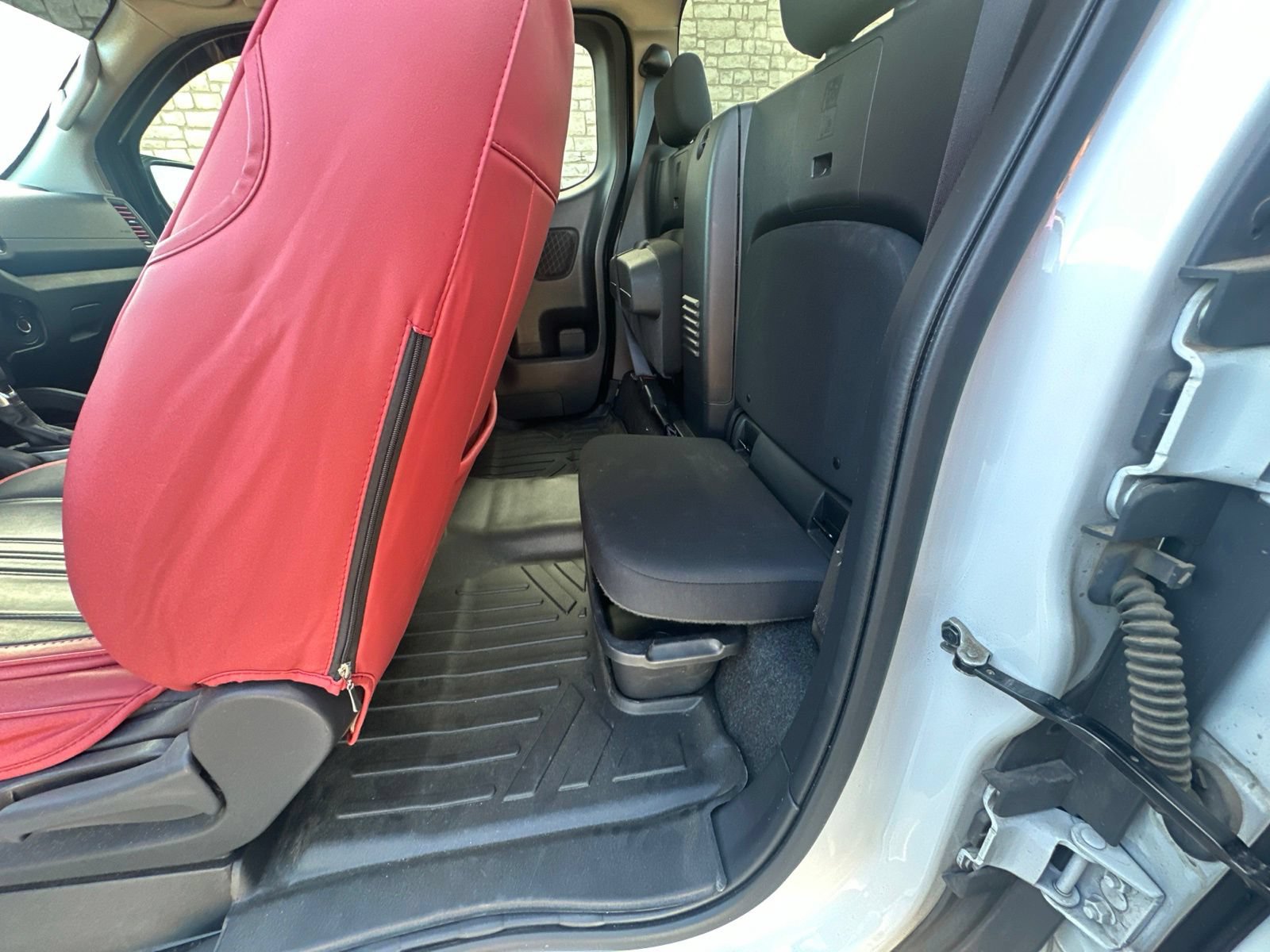 Used 2023 Nissan Frontier S w/ Technology Package RWD image 12