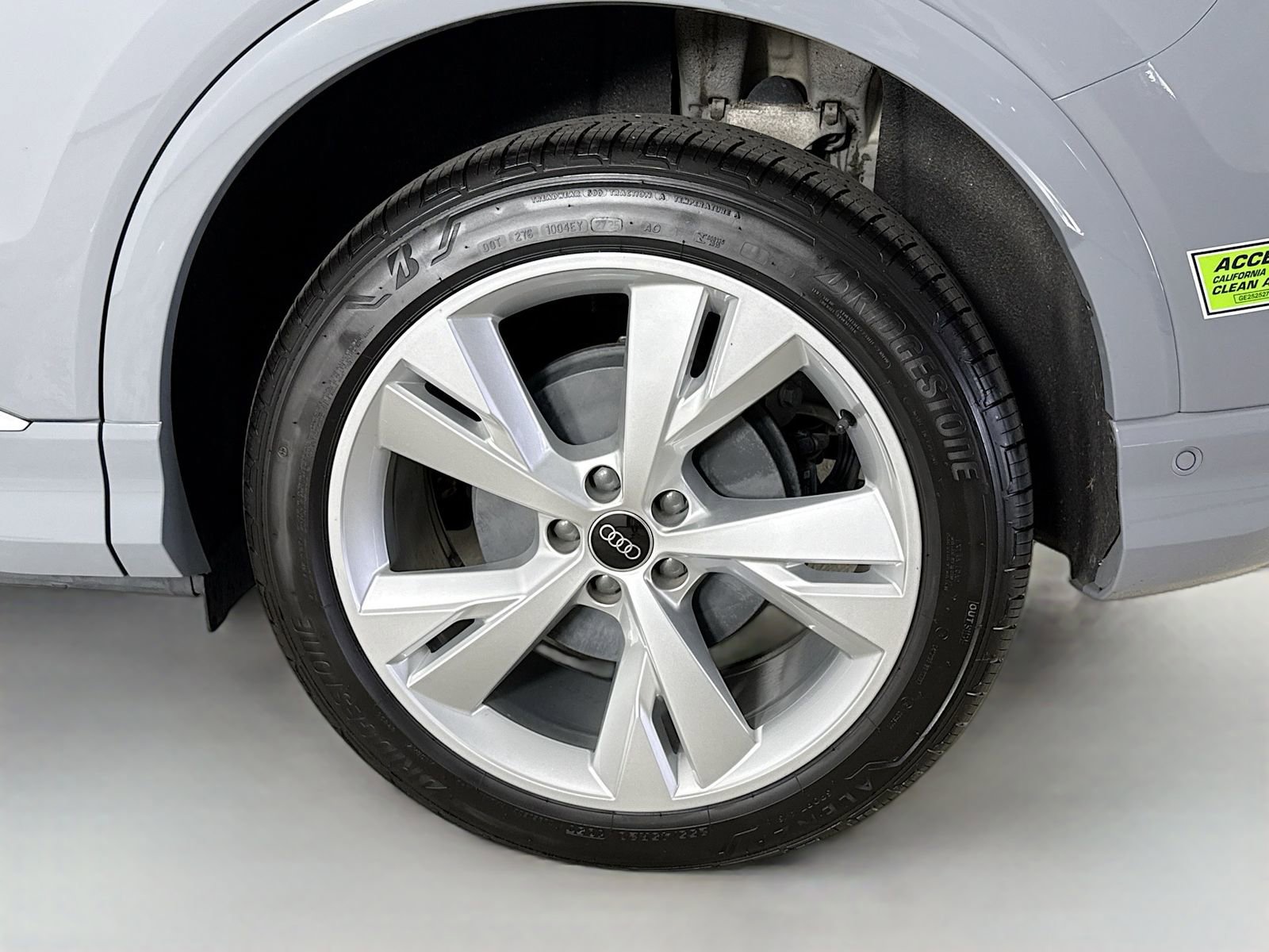 Used 2023 Audi Q4 e-tron Premium Plus w/ Premium Plus image 32