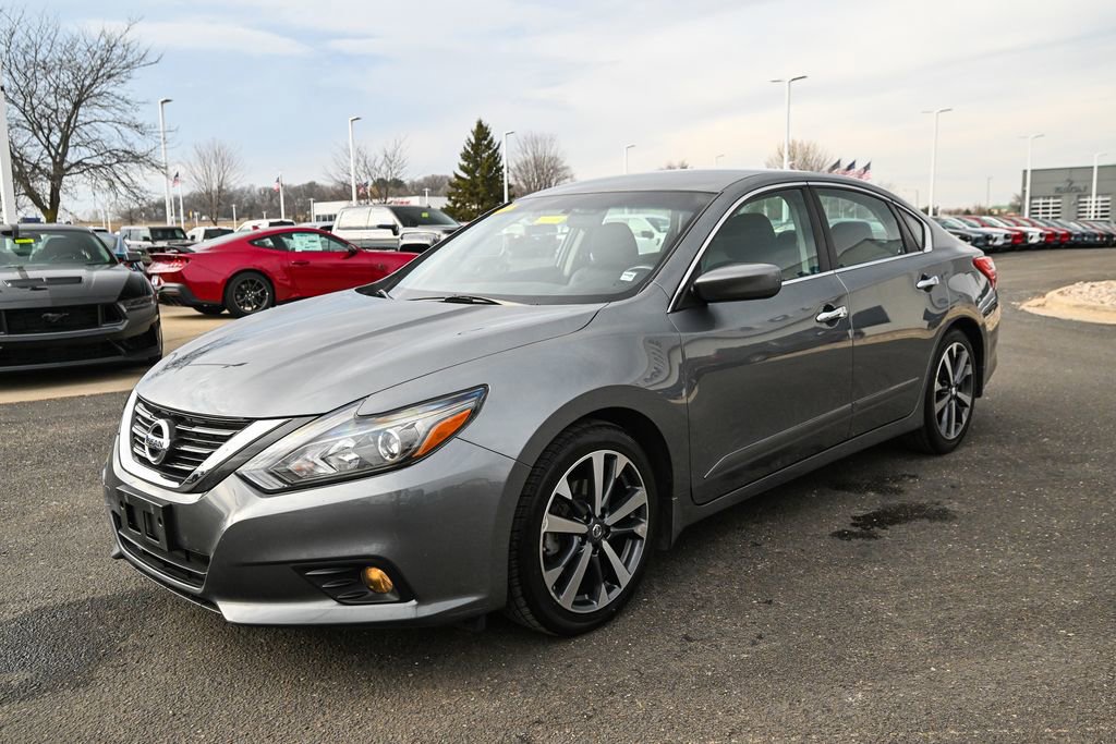 Used 2016 Nissan Altima 2.5 SR image 9