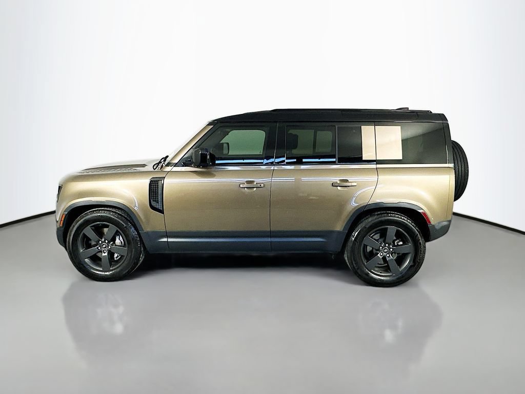 Used 2020 Land Rover Defender 110 SE AWD/4WD image 4