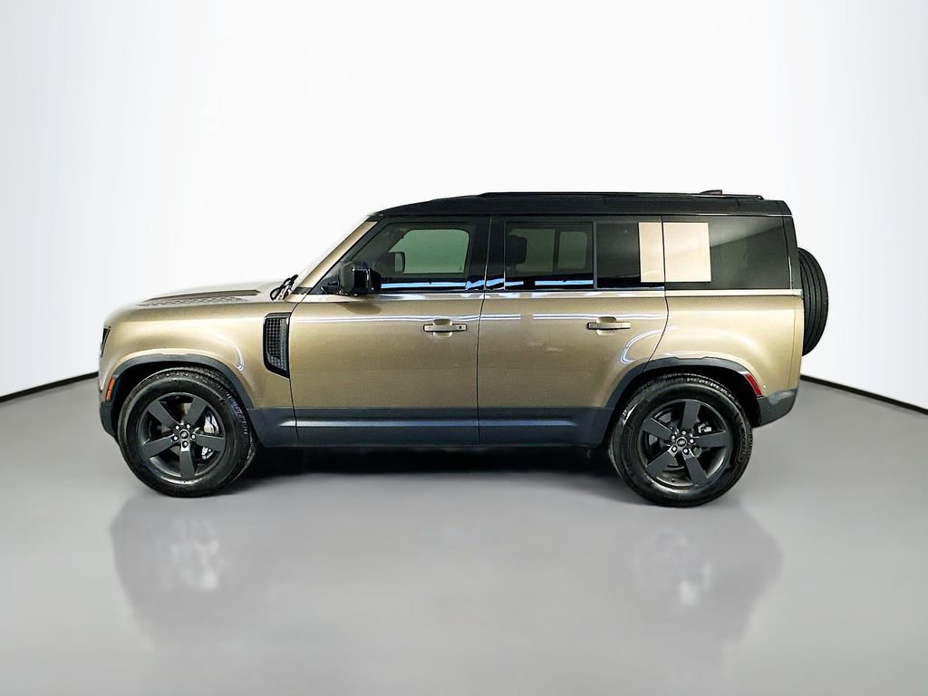 Used 2020 Land Rover Defender 110 SE AWD/4WD image 4