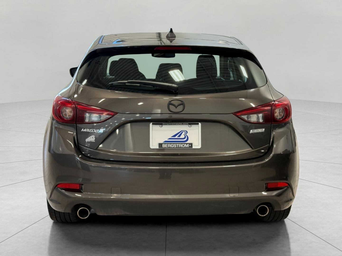 Used 2018 MAZDA MAZDA3 Grand Touring w/ Premium Equipment Package image 6