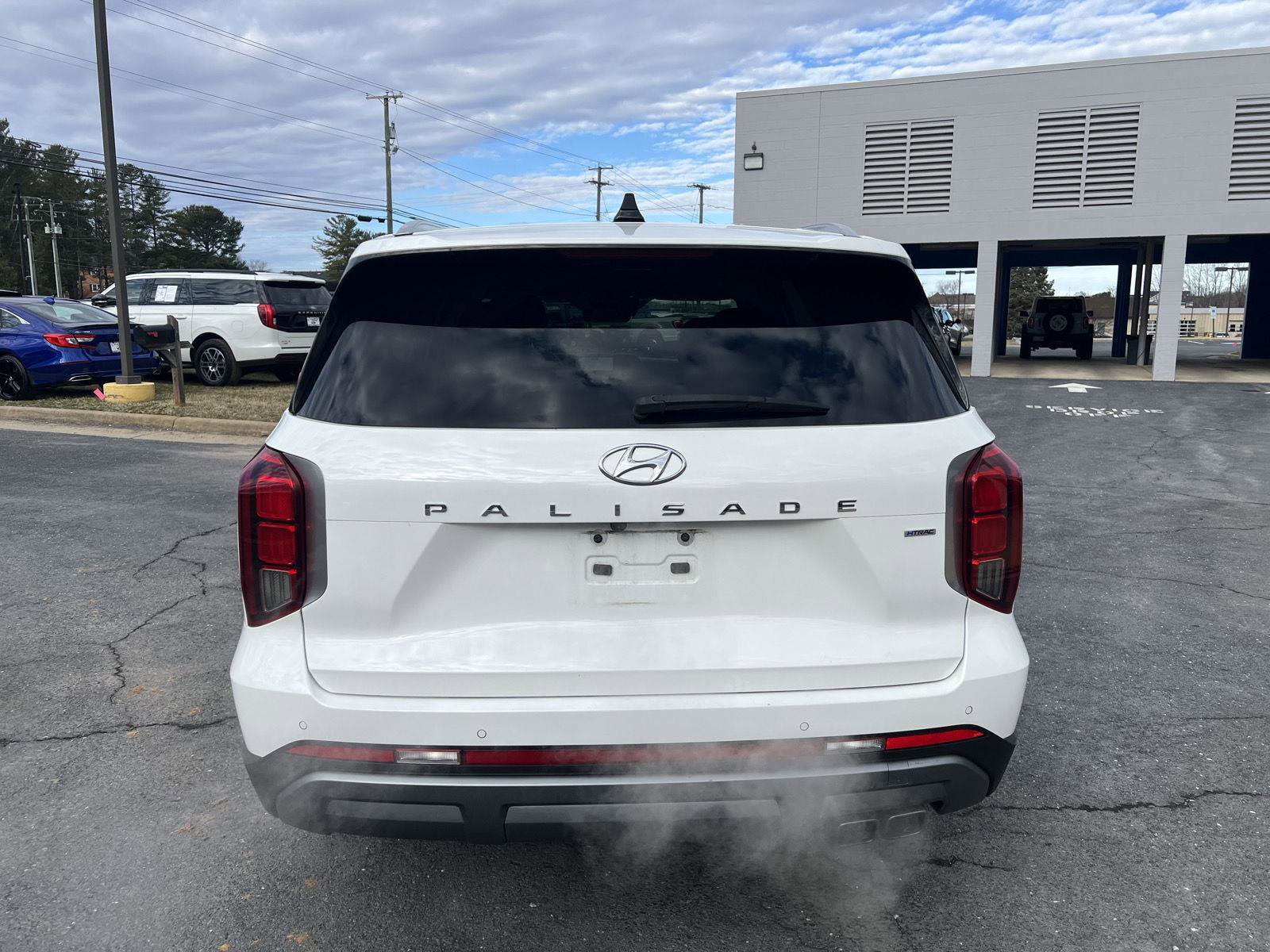 Used 2023 Hyundai Palisade SEL image 4